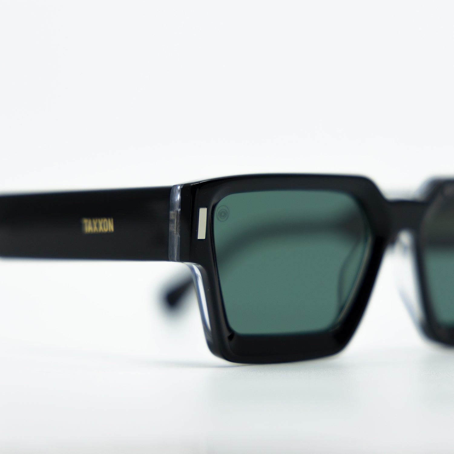 008 Black Green