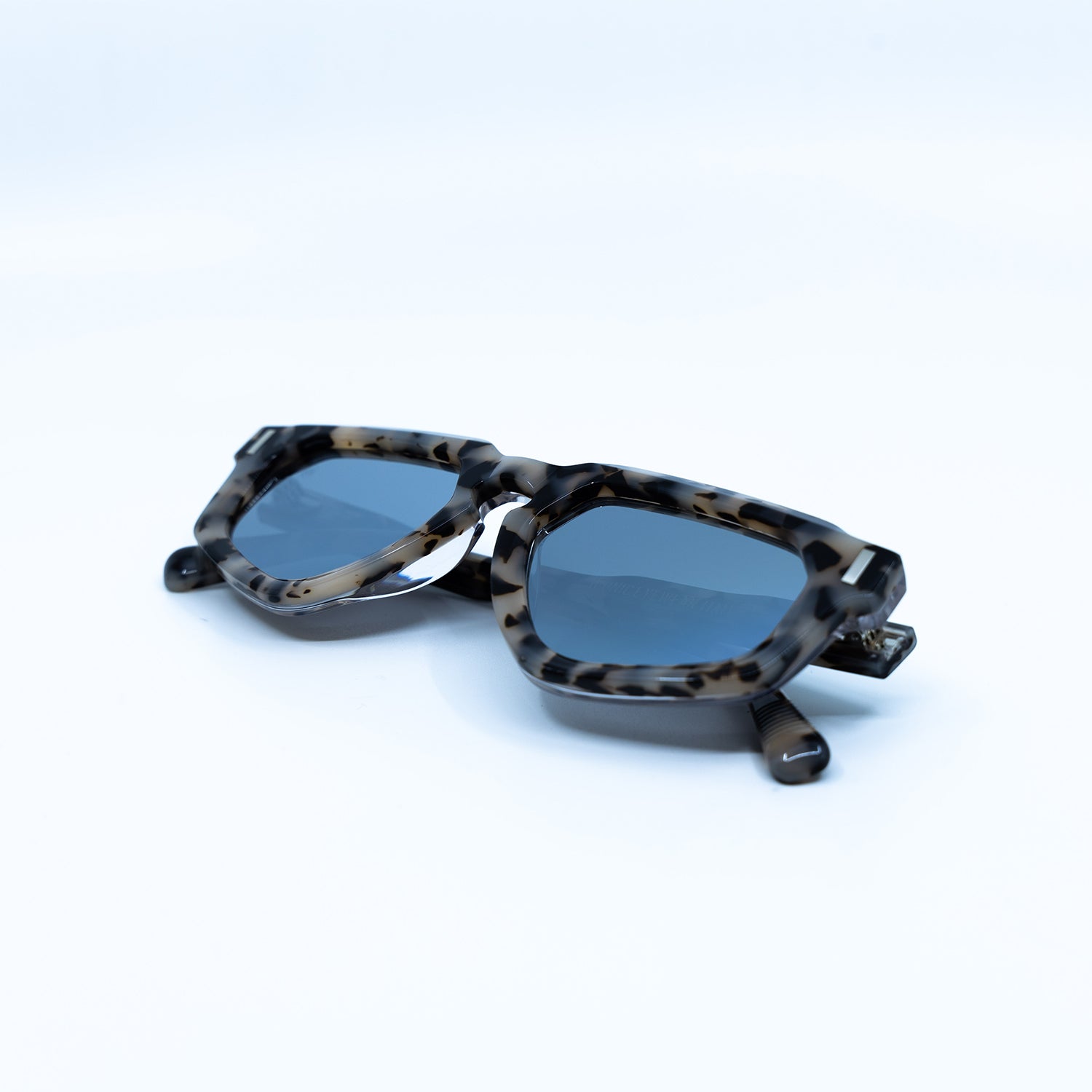 Avitio Sunglasses with Cream Frame & Silver Lens