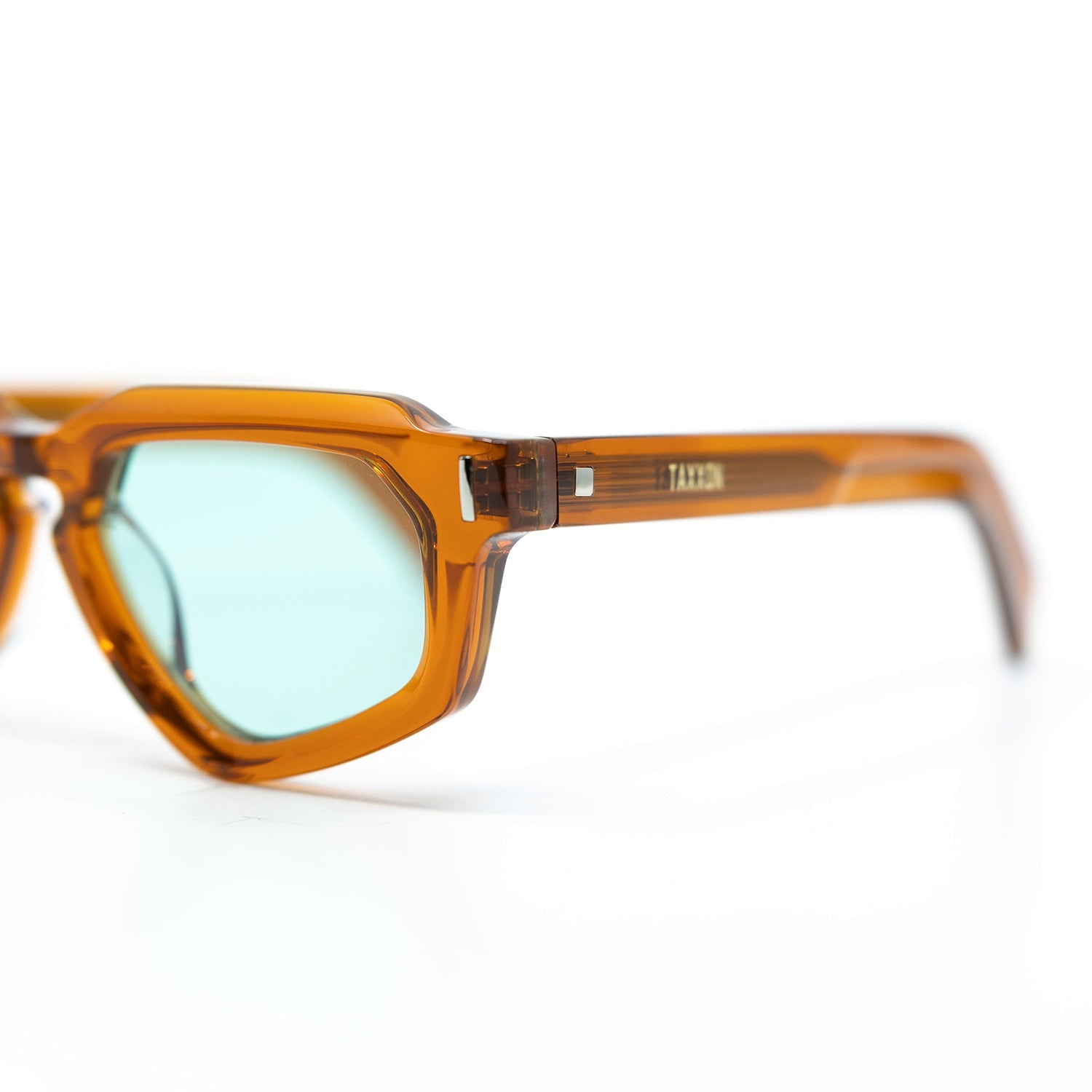 Avitio Amber Aqua