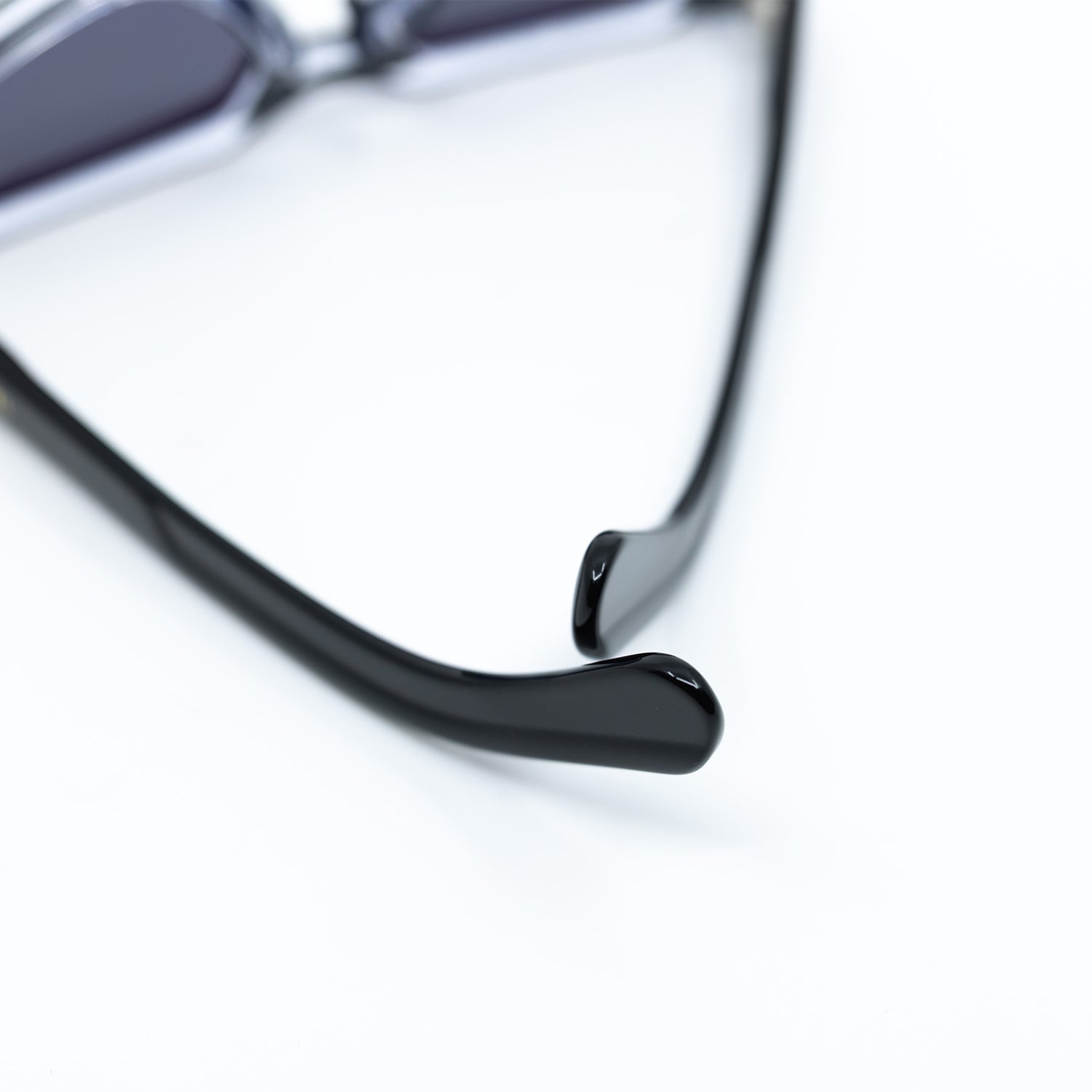 Avitio Sunglasses with Black Frame & Black Lens