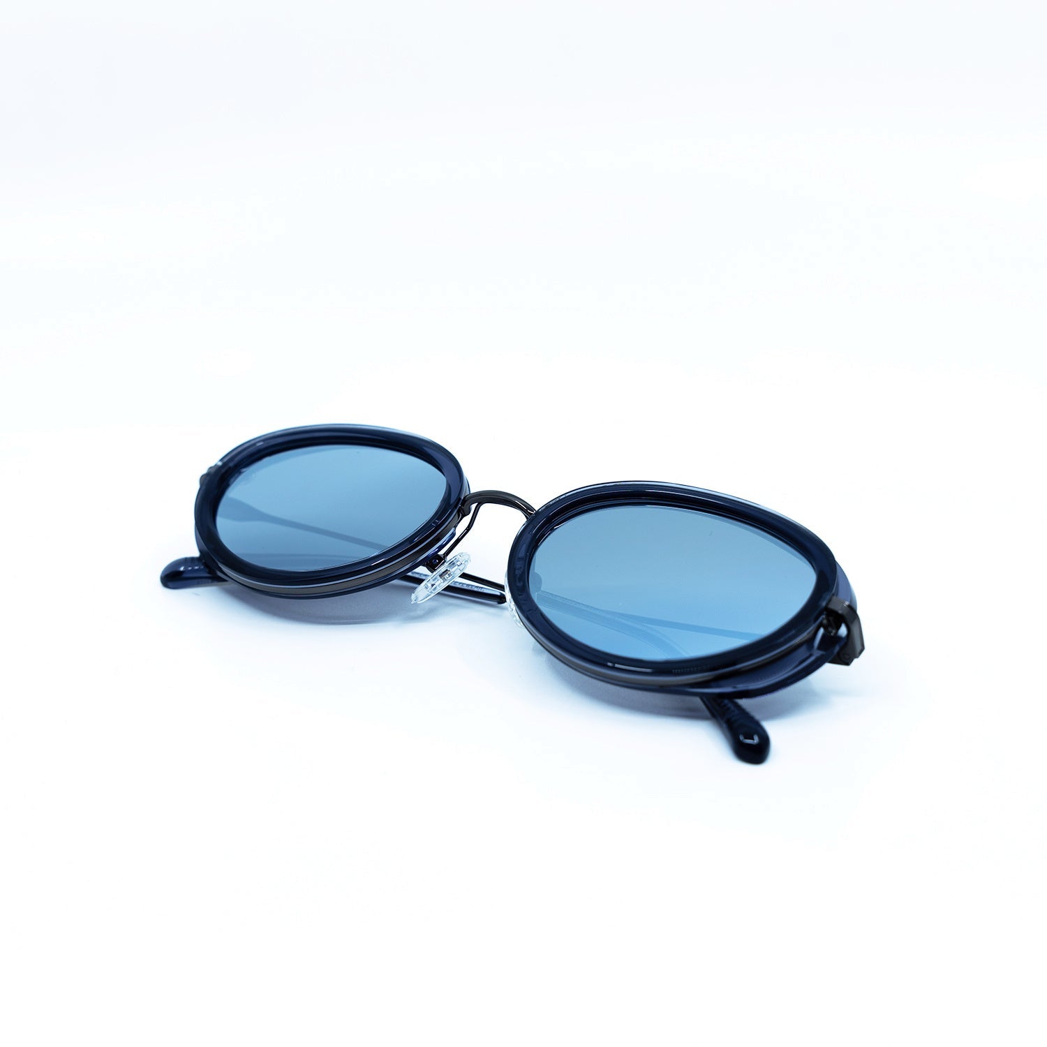 Gala Sunglasses with Ash Frame & Silver Lens