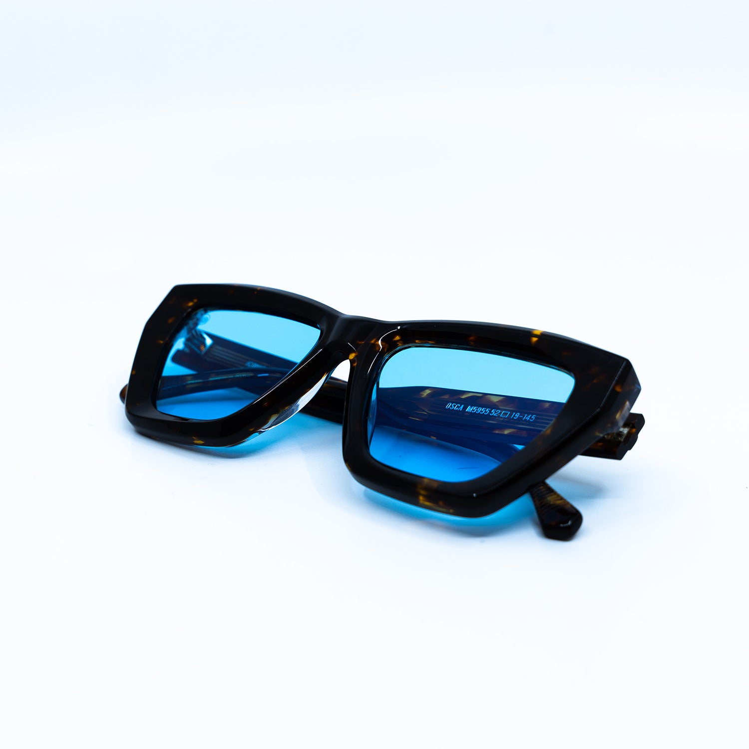 Osca Tortoise Light Blue