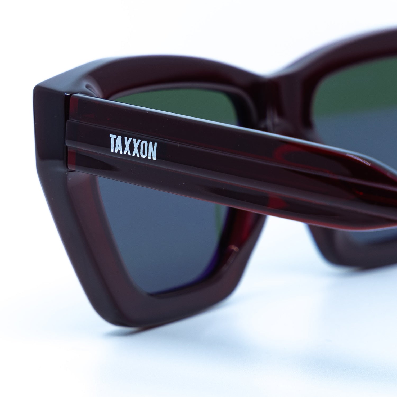 Osca Sunglasses with Velvet Frame & Green Lens