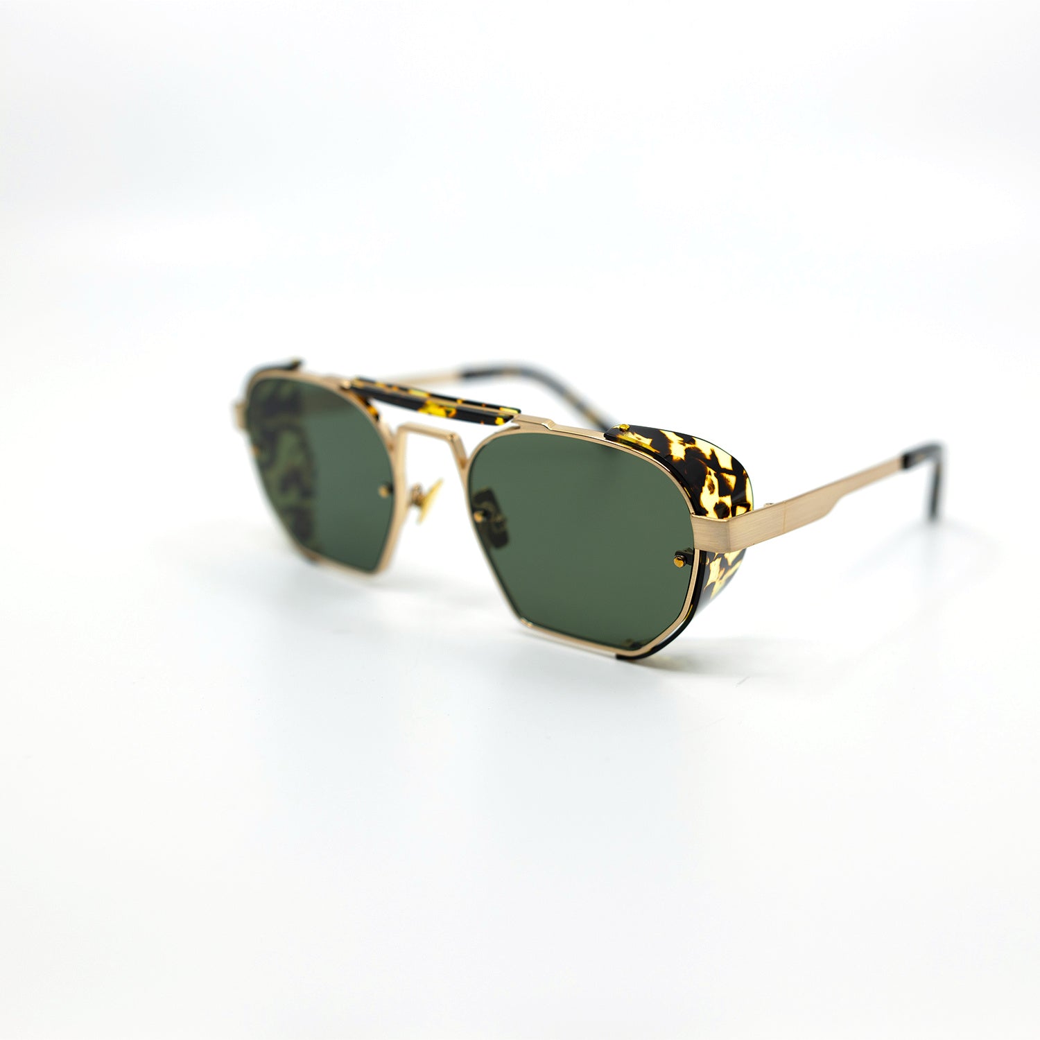 Sully Sunglasses with Havana Frame & Green Lens