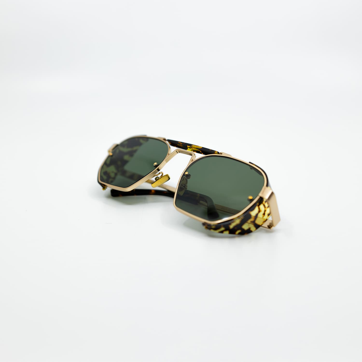 Sully Sunglasses with Havana Frame & Green Lens