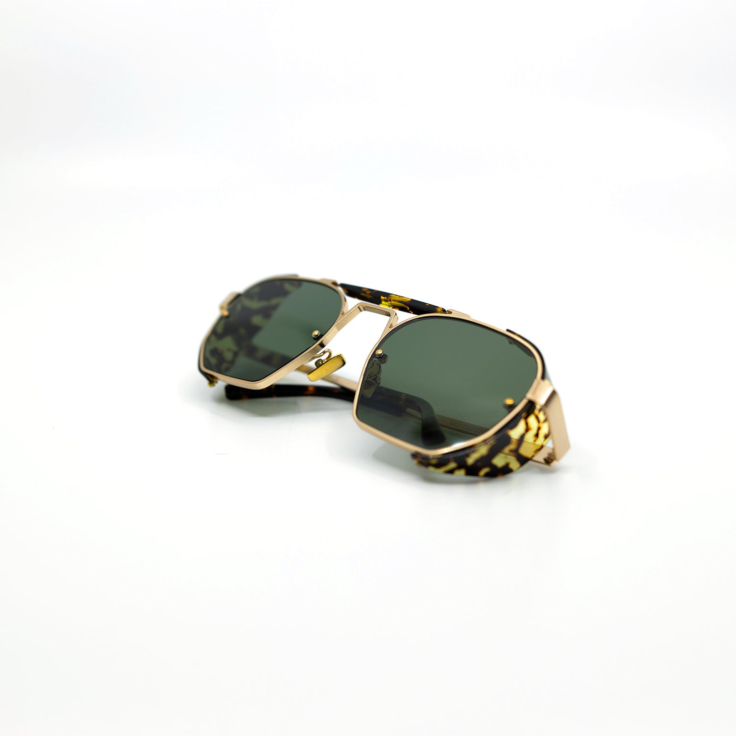 Sully Sunglasses with Havana Frame & Green Lens