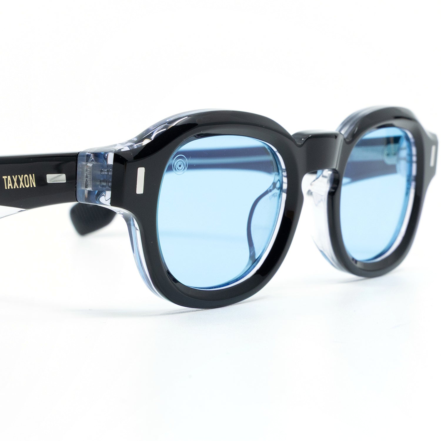 Tom Black Light Blue