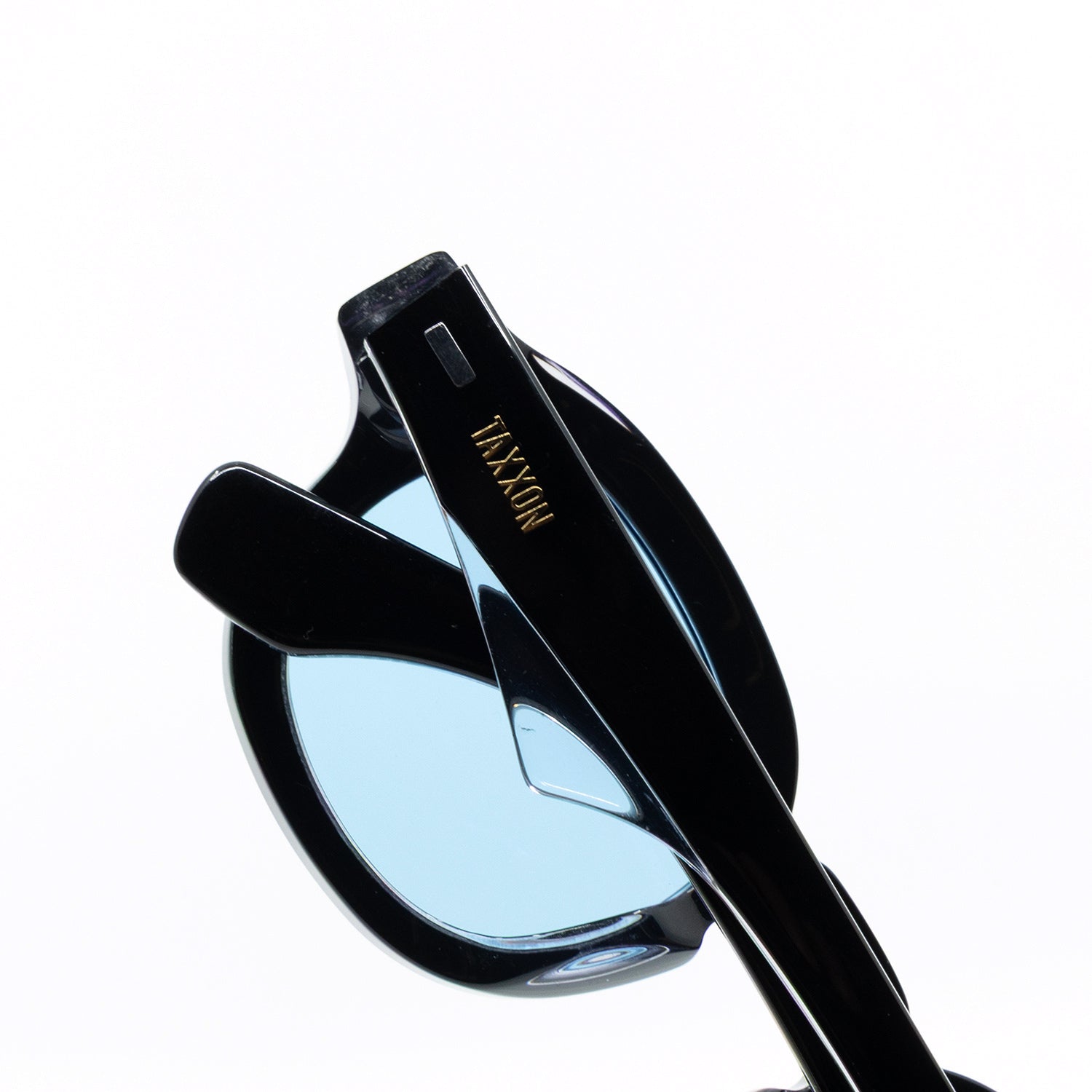 Tom Black Light Blue