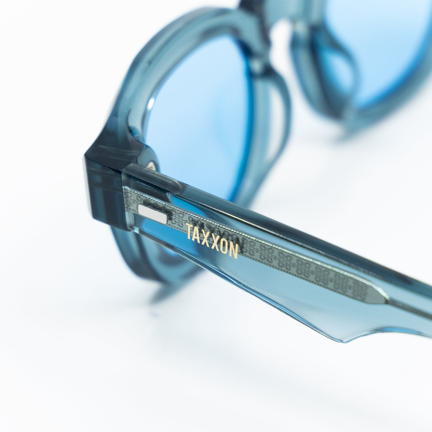 Tom Sunglasses with Arctic Frame & Light Blue Lens