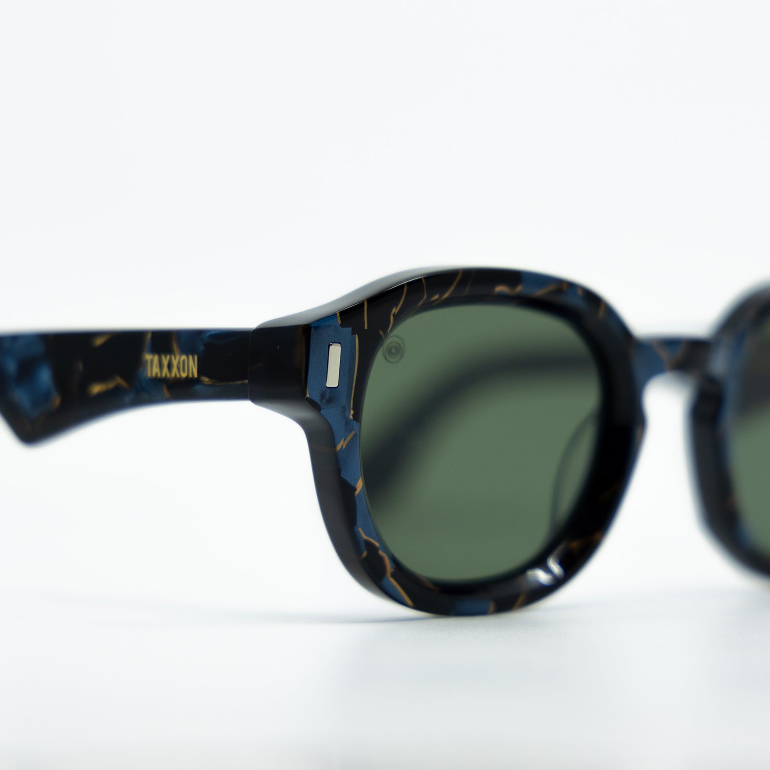 Tom Sunglasses with Azurite Frame & Green Lens – TAXXON Eyewear