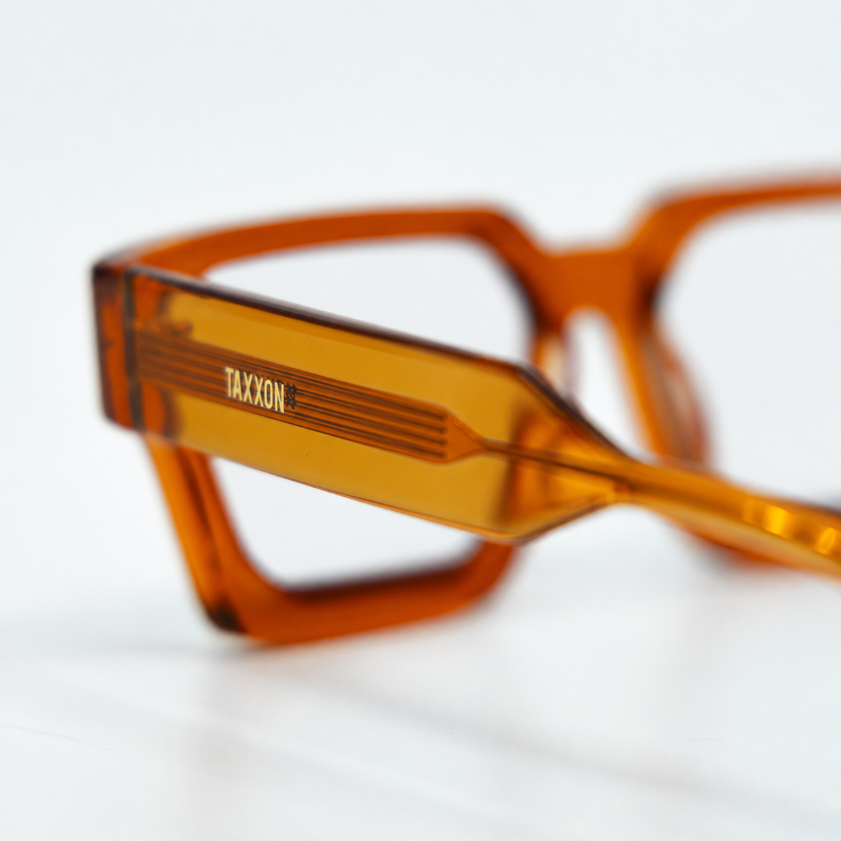 008 Amber optical frame by Taxxon — detail