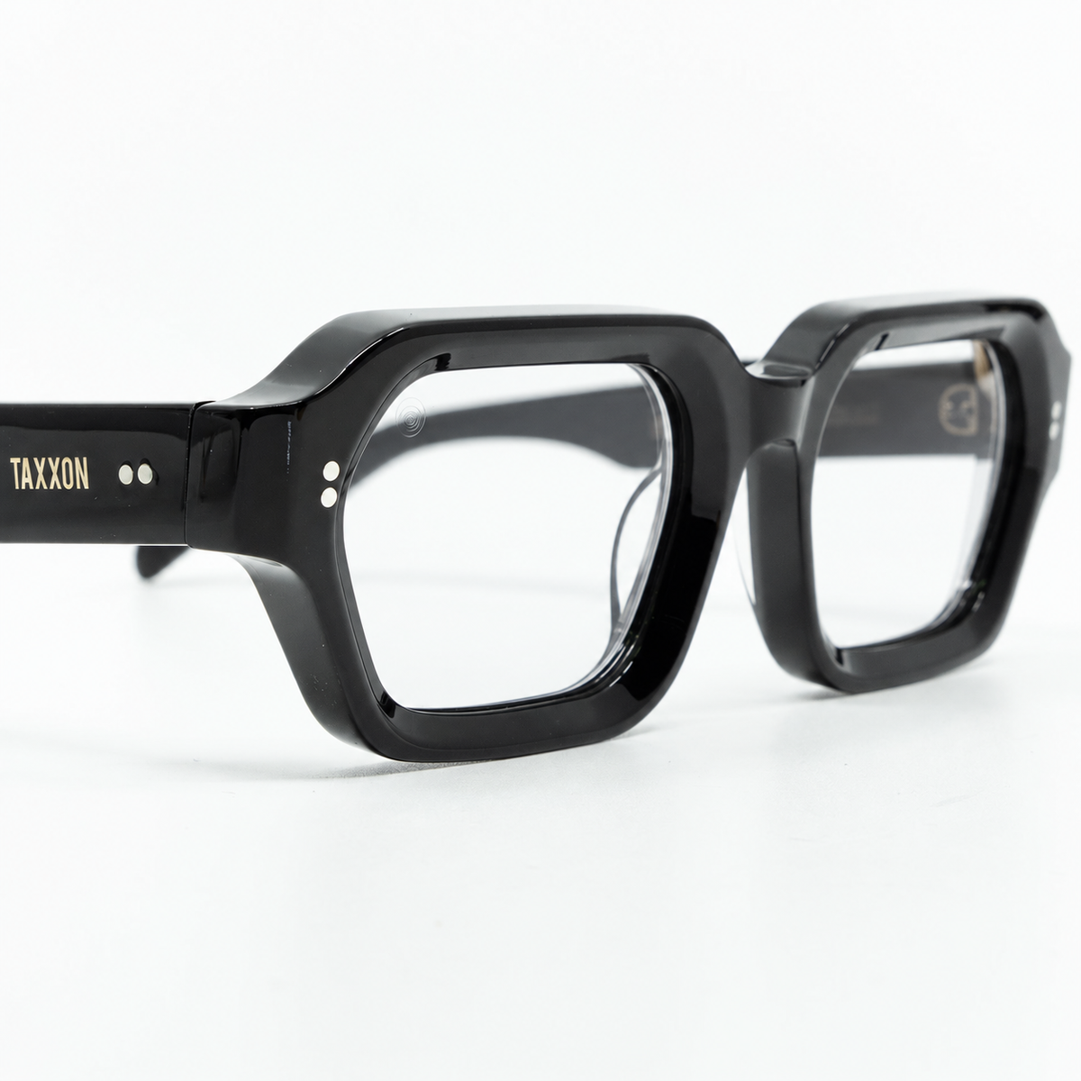 .925 Black optical frame by Taxxon — detail