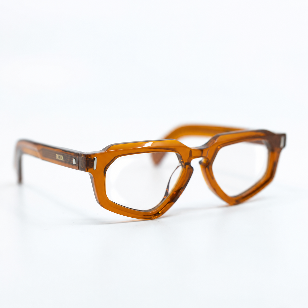 Avitio Amber optical frame by Taxxon — 45° view