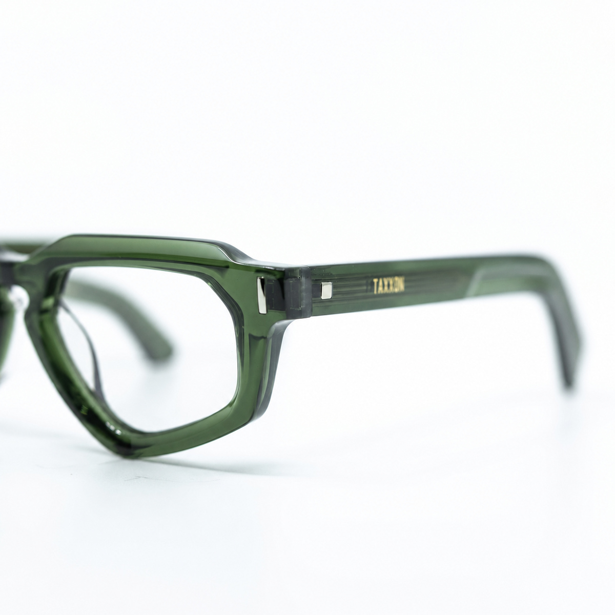 Avitio Olive optical frame by Taxxon — detail