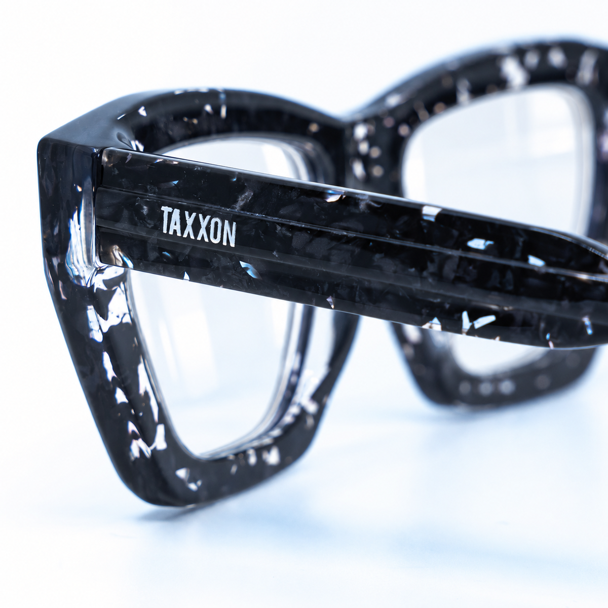 Osca Demi optical frame by Taxxon — detail