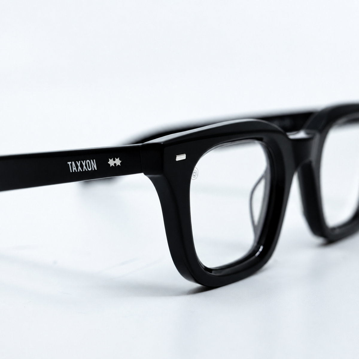 Zid Black optical frame by Taxxon — detail