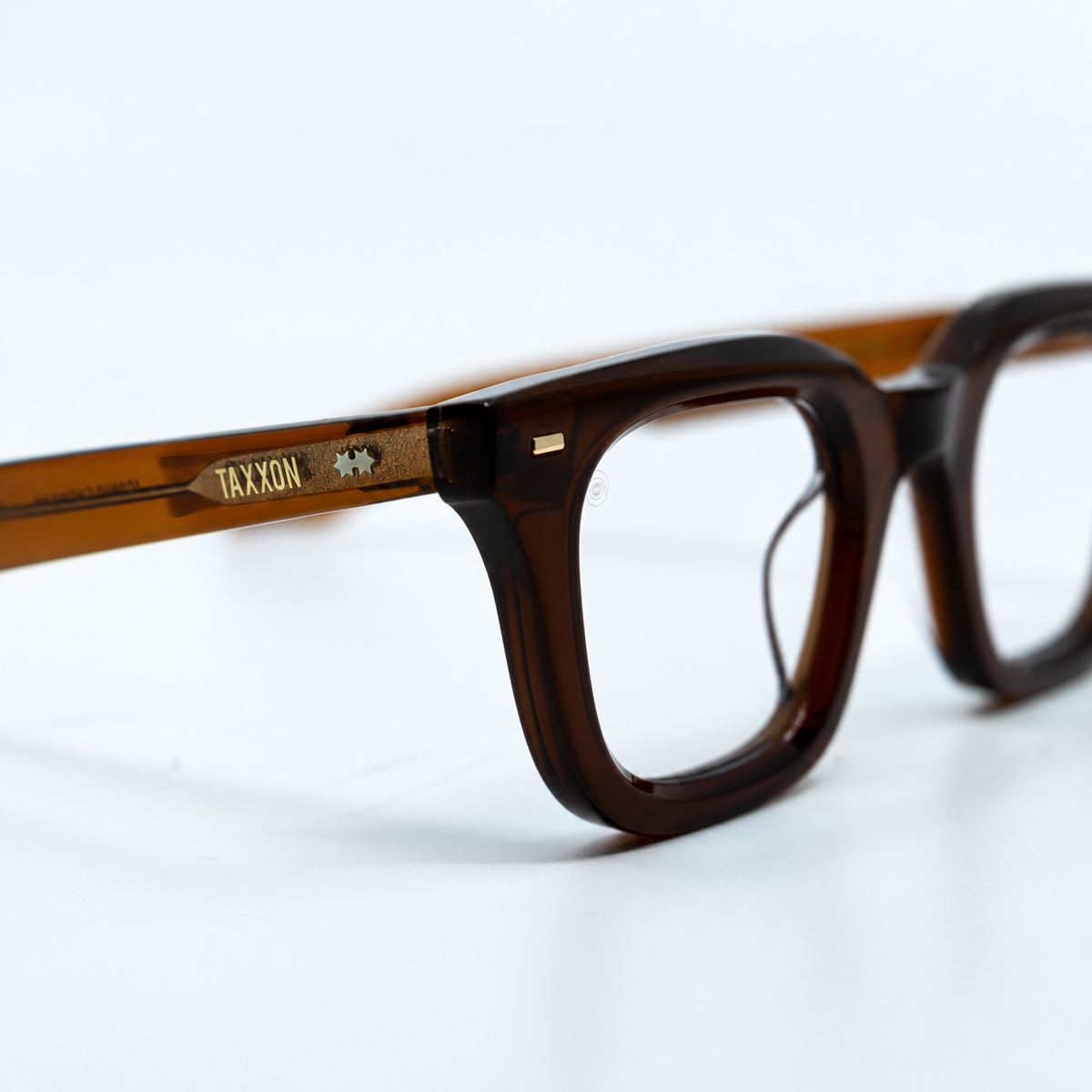 Zid Brown optical frame by Taxxon — detail
